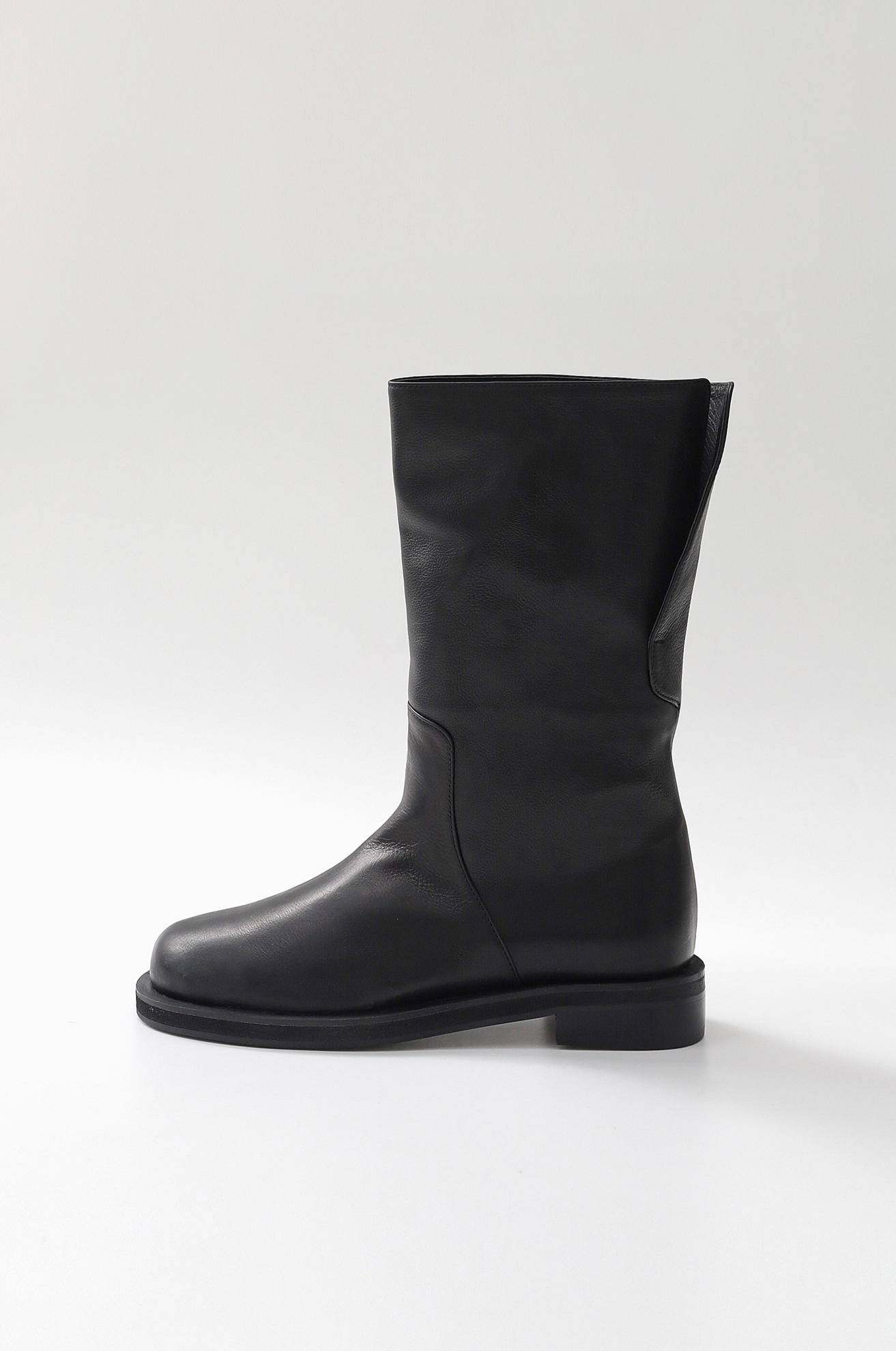 Buffalo Leather Foldable Boots (BLACK)